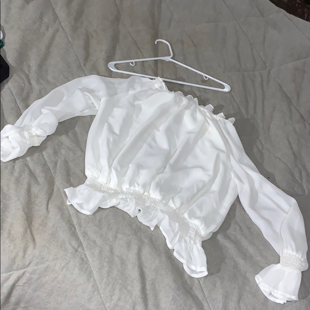 White off the shoulder shirt from vici collection
